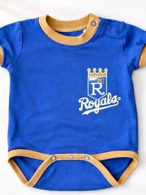 Vintage Kansas City Royals baby bodysuit ⚾️💙